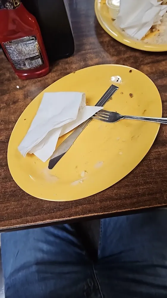 Pepper Chicken with Mashed Potatoes and Green Beans